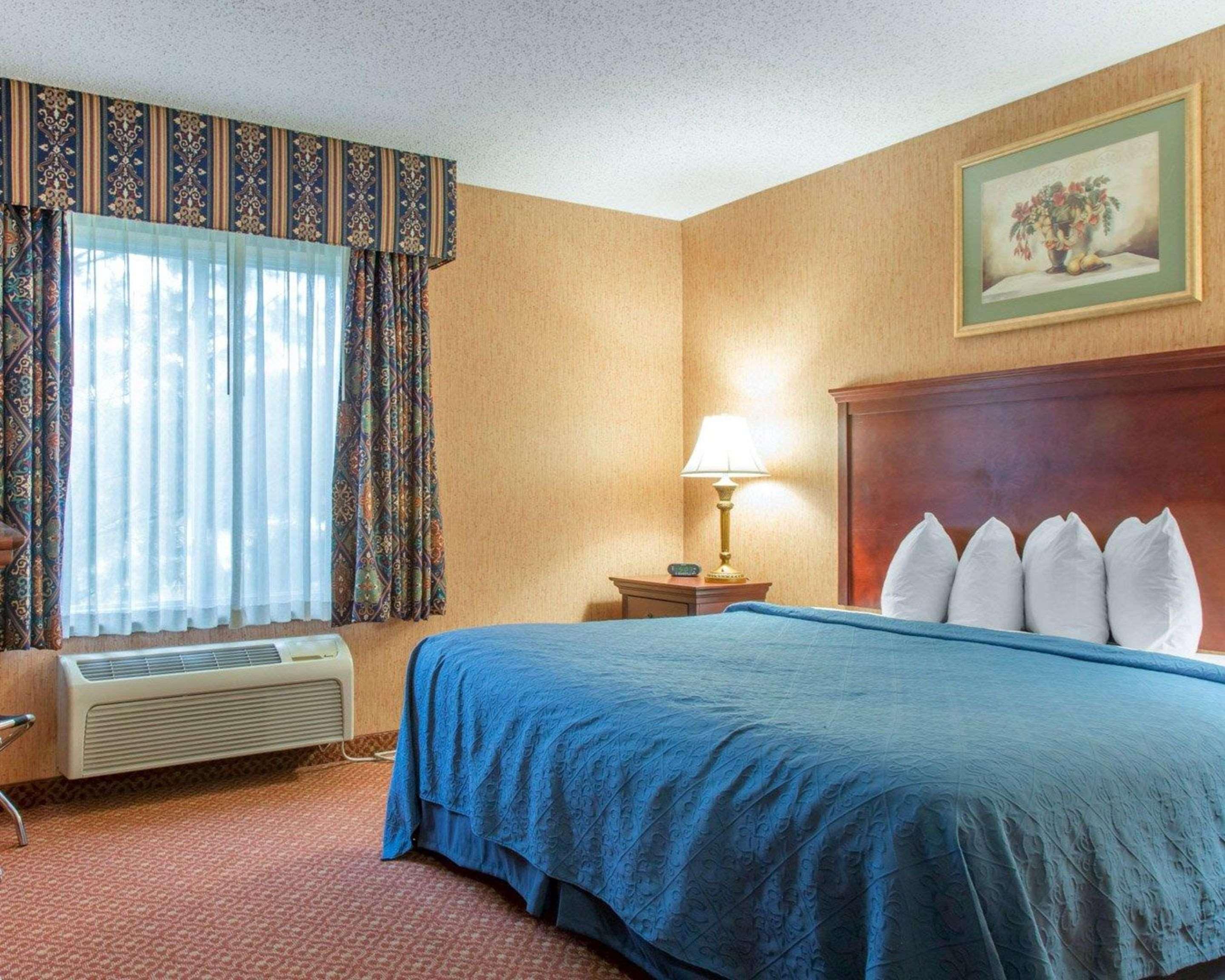 Quality Inn & Suites Meriden Exterior foto